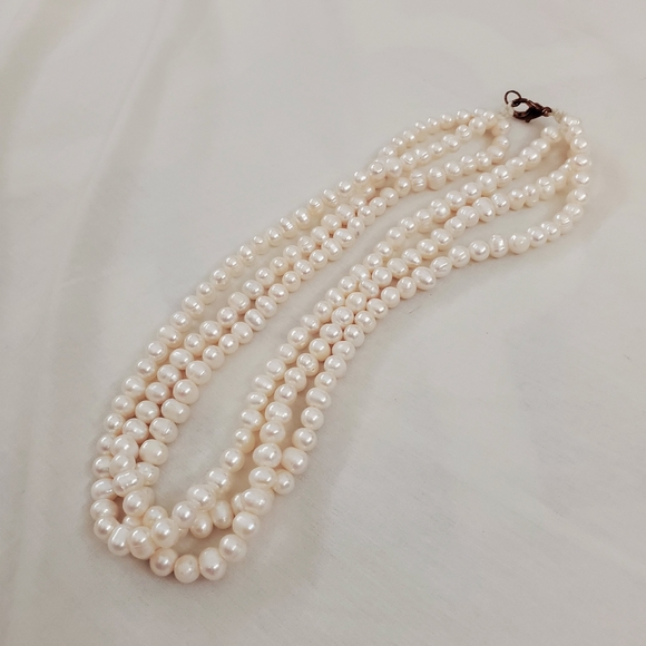 Pearls- Triple strand, baroque - Picture 3 of 4